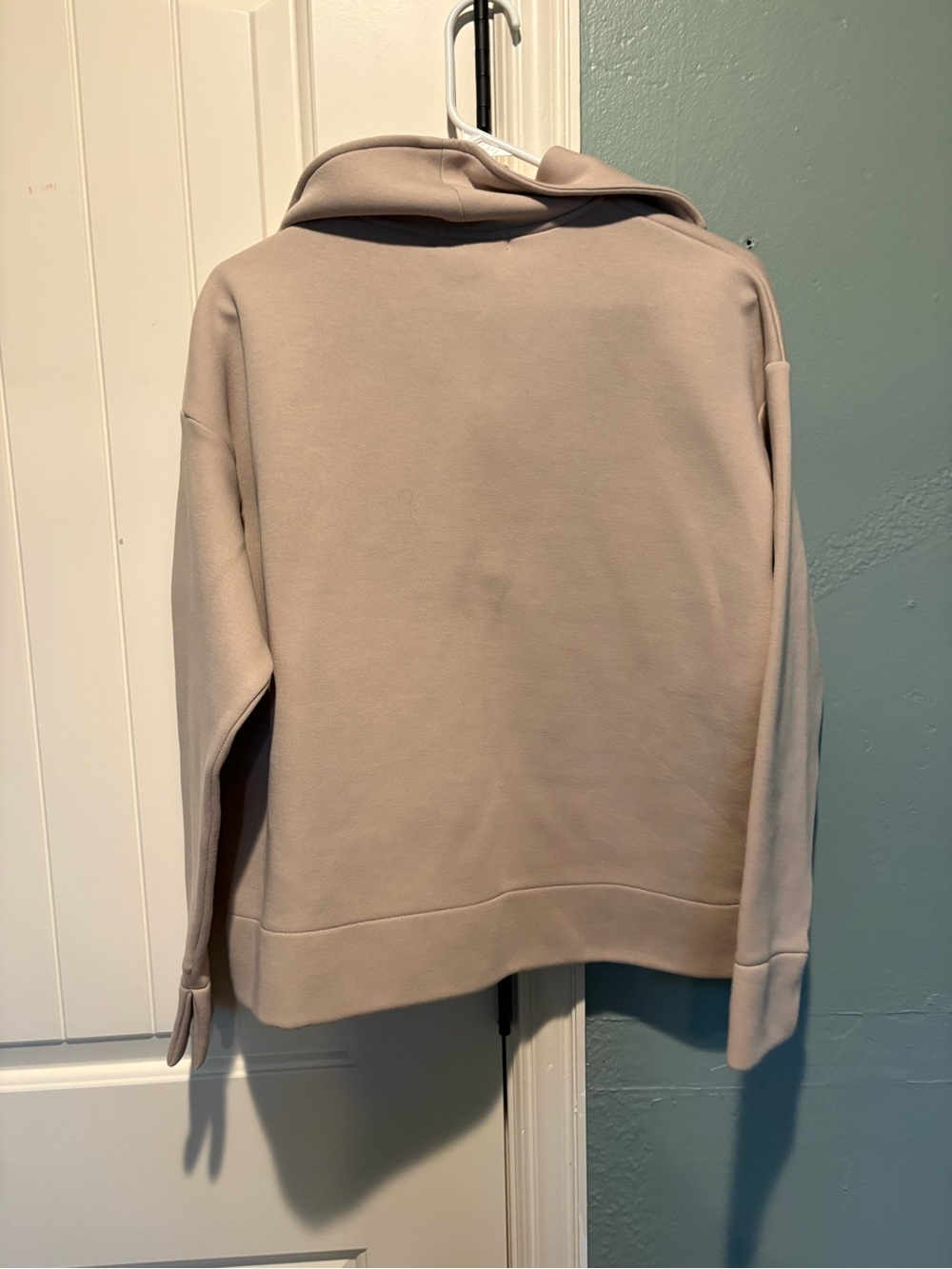 Banana Republic Factory Women's Taupe Pullover with Button Placket - Picture 3 of 3